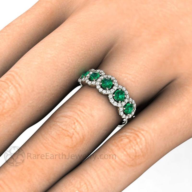 Natürlicher Smaragdring Grüner Smaragd Ehering Und Diamant Band 5 Stein Halo Echter Jubiläumsband Mai Birthstone Natürlicher Smaragdring Grüner Smaragd Ehering Und Diamant Band 5 Stein Halo Echter Jubiläumsband Mai Birthstone von RareEarth