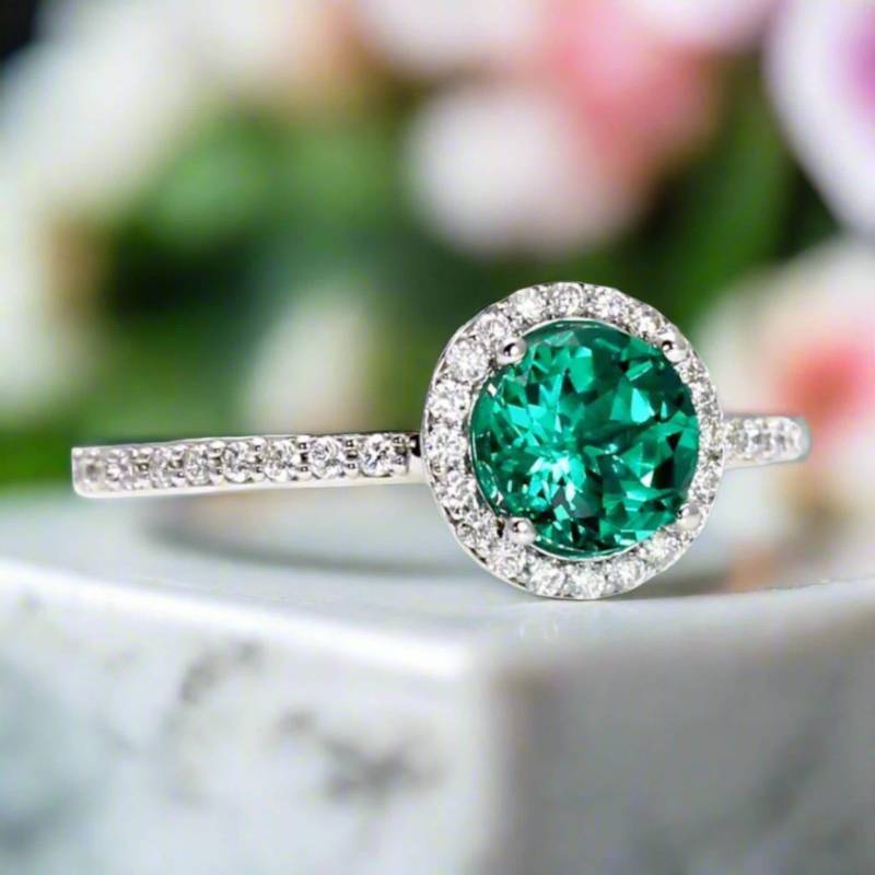 Runder Smaragd Verlobungsring Mit Diamant Halo | Ring Labor Gewachsen Mai Geburtsstein Aus 14K 18K Gold Oder Platin von RareEarth