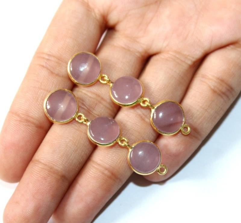 1, 8" Rosa Chalcedon Lünette Set Lange Runde Ohrringe/Drei Stein Gold Geschenkidee Braut-Hochzeitsschmuck Edelstein Münze von RareGemsNJewels