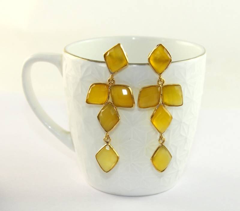 2, 40 "Bezel Set Gelber Chalcedon Lange Ohrringe Echtes Gold Überzogene Edelstein Brautjungfer Hochzeit Party Tragen Fünf Stein Geschenk von RareGemsNJewels