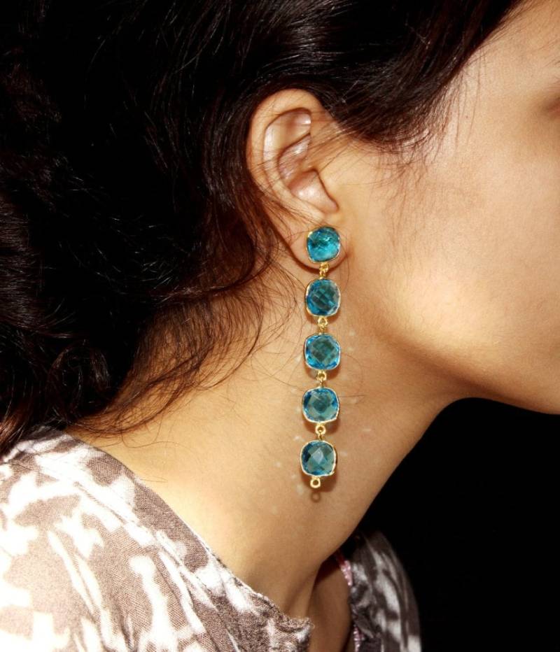 3.18"Blauquarz Bezel Set Lange Kissen Ohrringe/Fünf Stein Goldohrringe Geschenkidee Brautschmuck Edelstein von RareGemsNJewels