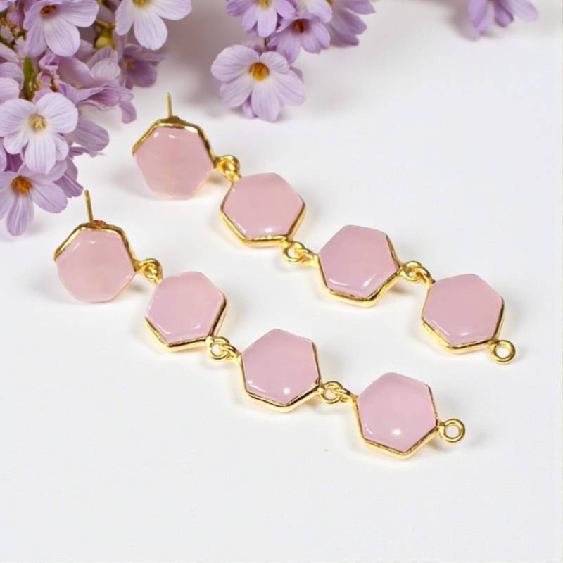 65 Mm Rosa Chalcedon Bezel Set Lange Hexagon Ohrringe Vier Stein Gold Braut Brautjungfer Hochzeitsschmuck Edelstein Geschenkidee von RareGemsNJewels