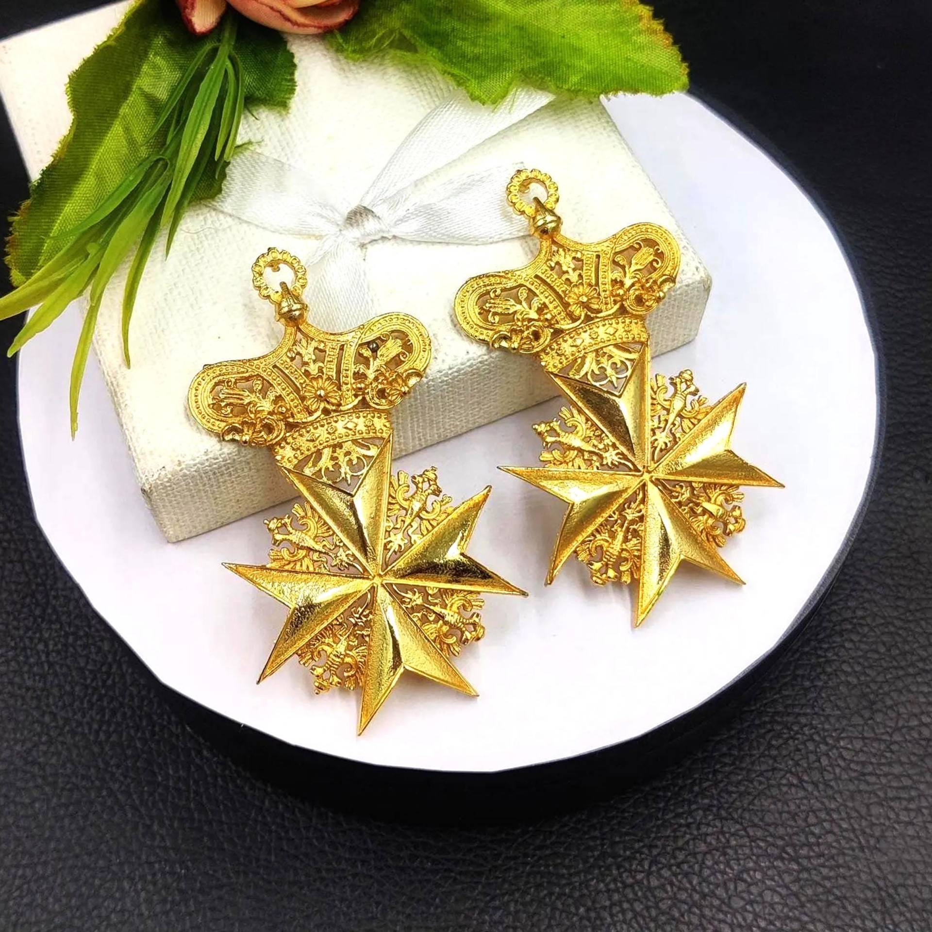 70 Mm Echtgold Überzogene Designer Ohrring Connector Filigree Lange Handgemachte Anhänger Schmuck Komponente Diy Schmuckherstellung Versorgung von RareGemsNJewels