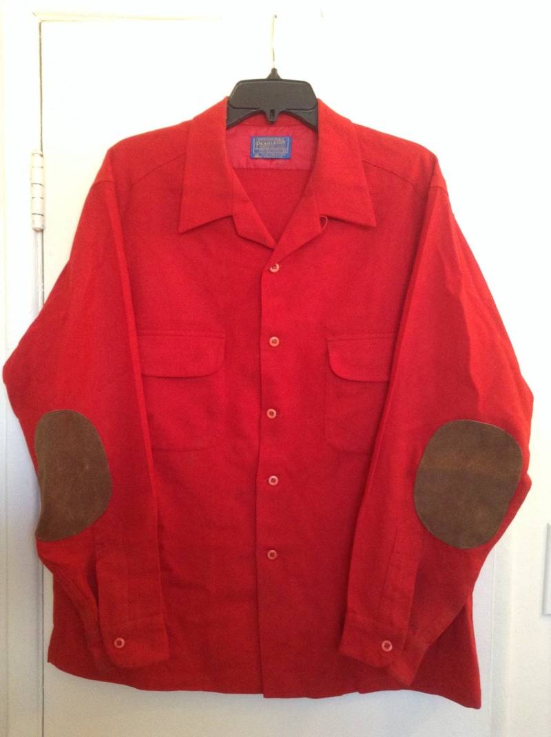 Vintage Pendleton Wolle Mills Winter Weihnachten Rotes Arbeitshemd Gr. Xl von RareRevivalVintage