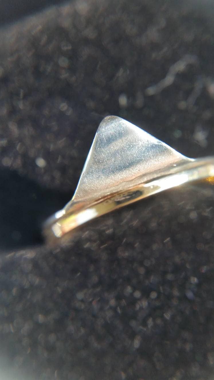 Feinsilber Und 9Ct Gelb Golden Welligen Ring Feinsilber Und 9Ct Gelb Golden Welligen Ring von RareSilverCo