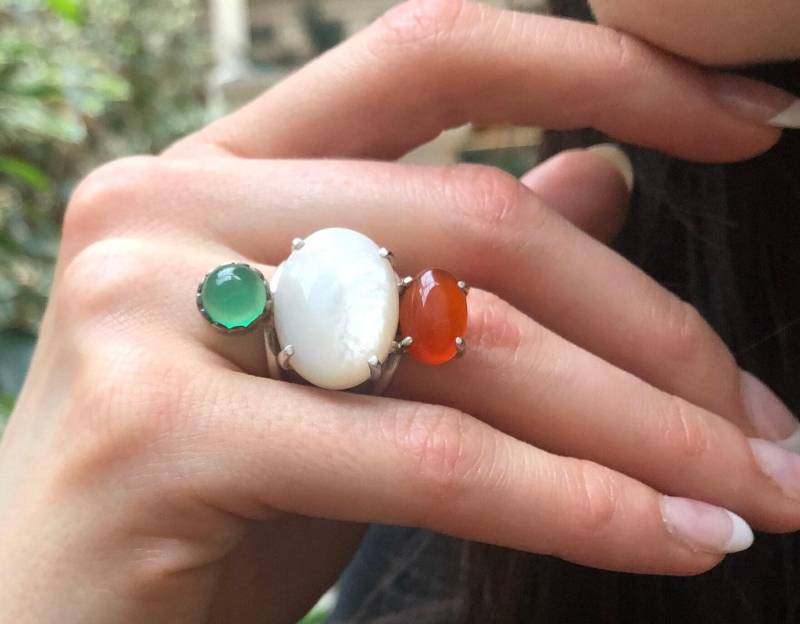 Perlmuttring, Naturperlenring, Grüner Achatring, Silberring, Statementring Mit Karneol, Selten Von Adina von RarebyAdinaStone