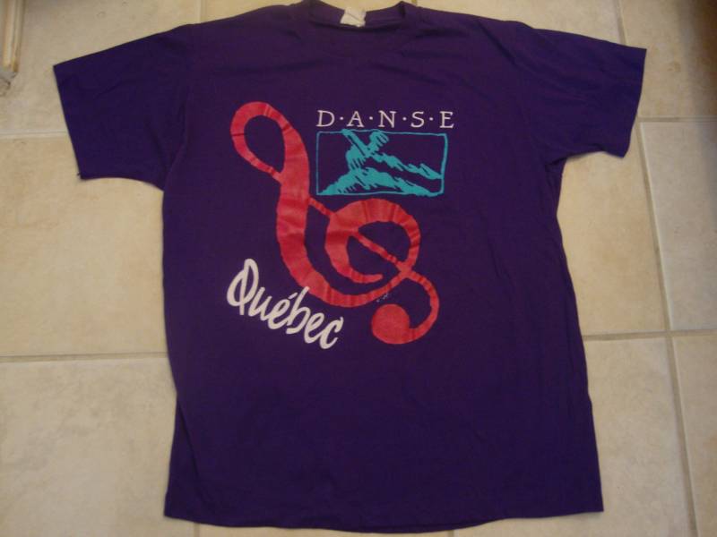 Vintage 80Er Jahre D.a.n.s.e. Québec Kanada Music Note Lila T Shirt Gr. L von RareshirtVintage