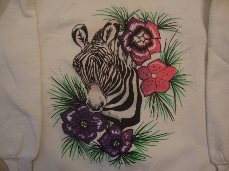 Vintage 80Er Zebra Blumen Weiß Rundhals Sweatshirt Größe S von RareshirtVintage