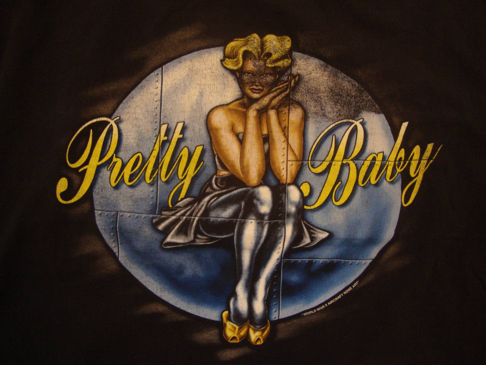 Vintage 90Er Jahre Hübsches Baby Niedliches Mädchen Militär Zweiter Weltkrieg Nose Art Wwii Schwarzes T-Shirt Größe 3xl von RareshirtVintage