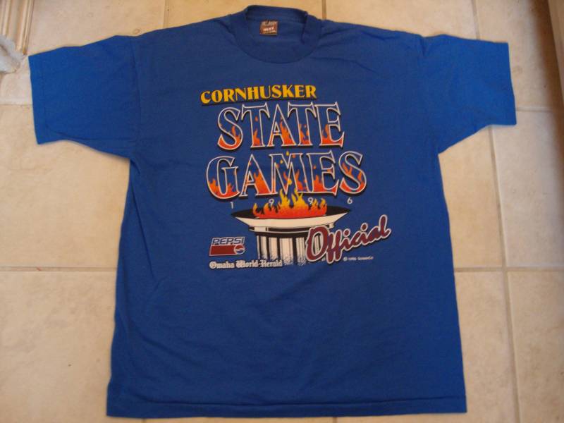 Vintage 90Er Jahre Nebraska Cornhuskers State Games Universität T-Shirt Größe Xl von RareshirtVintage