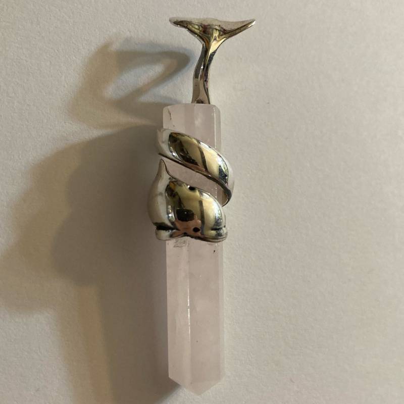 Mittlere Delfin Wrap Auf Kristall. Kostenloser Versand in Amerika. Versandfertig. Rabatt Mit Promo-Code. Kristall Schmuck, Delfin Anhänger von RasnickJewelry