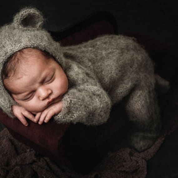 Teddybär Alpaka Mütze Und Strampler Gestrickt Neugeborenen Foto Prop von RasvitaKrafts