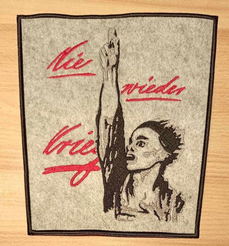 Aufnäher "Nie Wieder Krieg" Nach Käthe Kollwitz von RatterRatterRatter