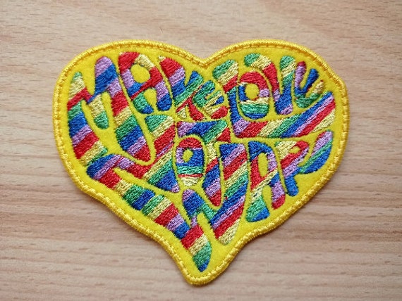 Make Love Not War - Aufnäher in Regenbogenfarben von RatterRatterRatter