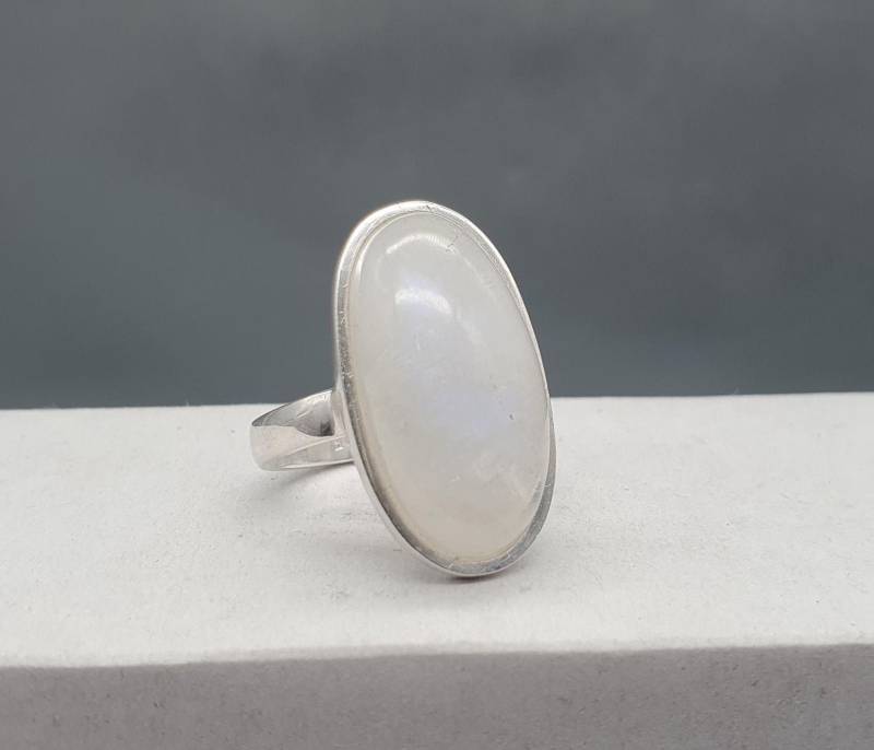 Regenbogenmondstein Ring 925 Silber Ringgröße D19 von RauchundOel