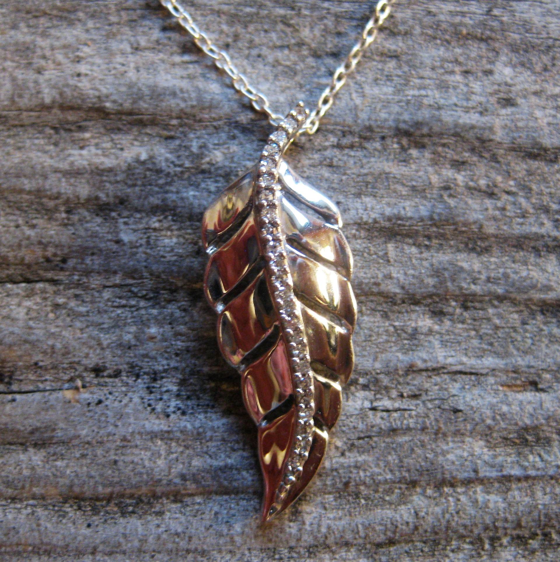 Mid Century Diamant Blatt Anhänger Halskette, Sterling Silber. 18 Zoll Feine Kettenanhänger... Sehr Retro Chic Und Funkelnd von RavenHillArt