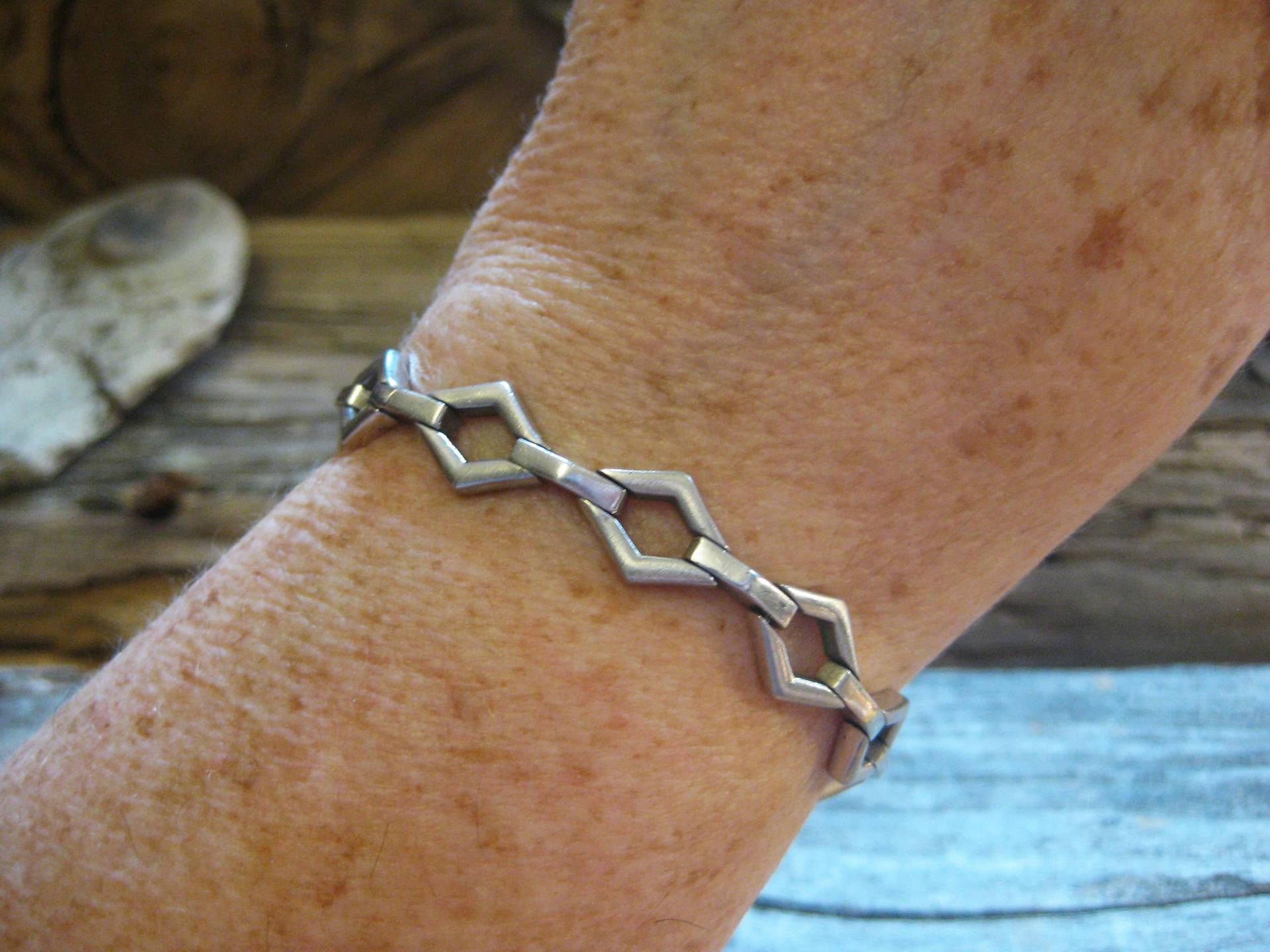 Solides 7 1/4 "Gliederarmband Aus Sterlingsilber, Dimensionales Diamantmotiv, Unisex-Design, Klobige 20, 8 Gramm. Stapelbar, Vintage, Leicht Zu von RavenHillArt