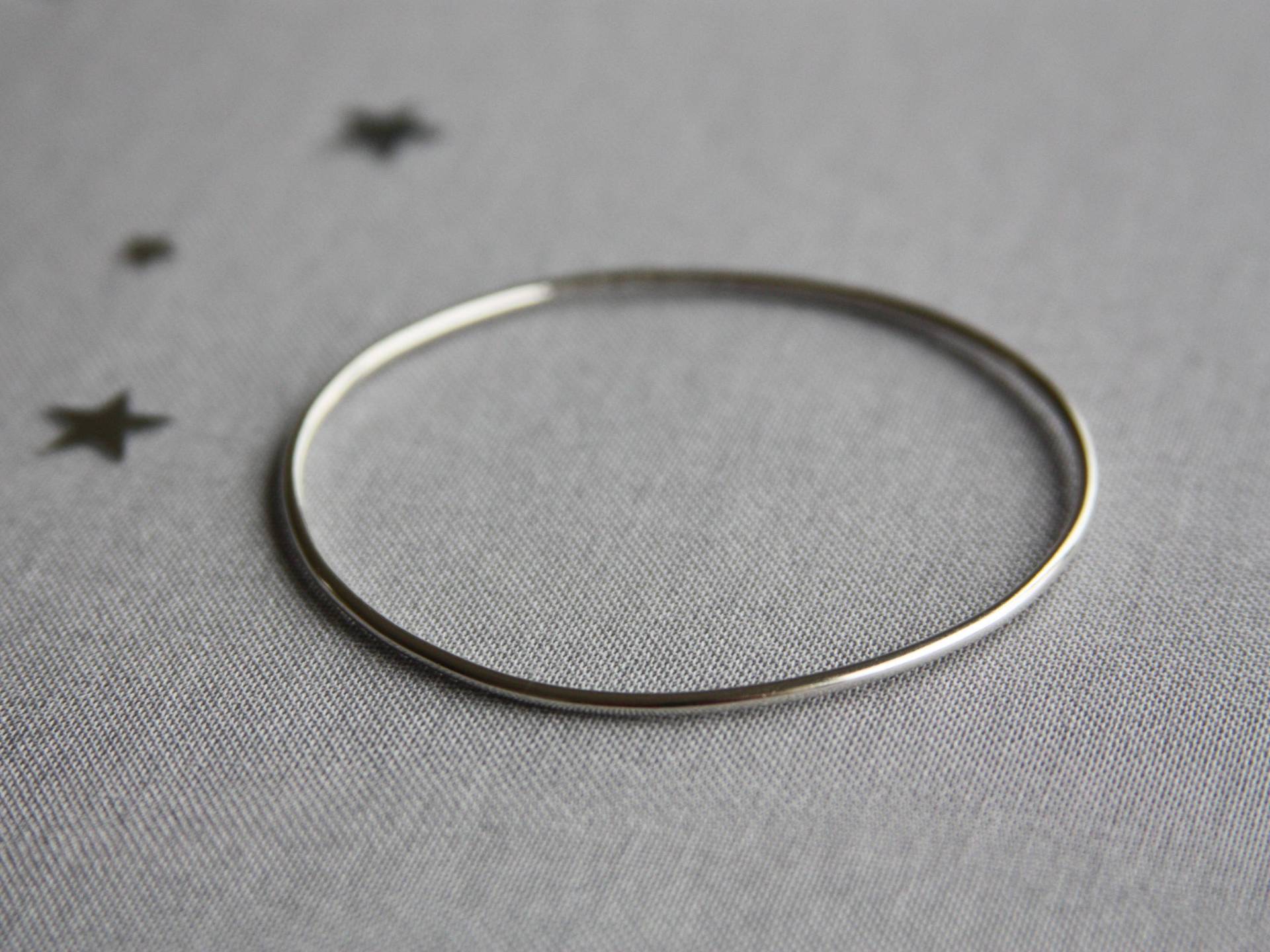Schlichter Sterling Silber Armreif Schlichter Sterling Silber Armreif von RavenTusonJewellery