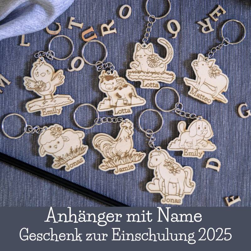 Personalisiertes Tier-Anhänger Holz - Einschulung Geschenk Schulranzen Schlüsselanhänger Mit Name Bauernhof Safari Waldtiere Fantasie von RavensInkAndArt