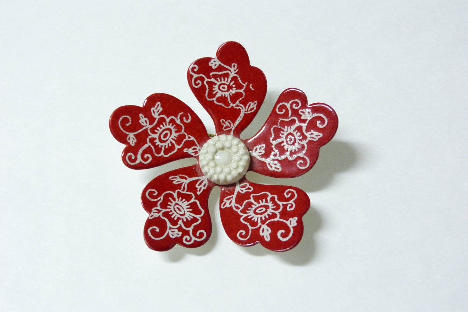 Vintage Mod Blume Brosche Rote Westdeutschland Hergestellt in Deutschland Vintage Mod Blume Brosche Rote Westdeutschland Hergestellt in Deutschland von RavishingRetro