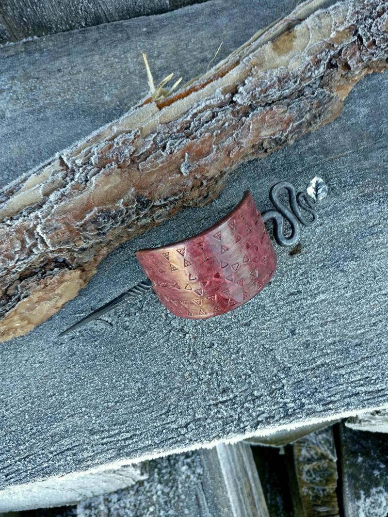 Eisen-Haarnadel, Schmied Haarnadel, Twisted Blatt-Haarnadel Eisen-Haarnadel, Schmied Haarnadel, Twisted Blatt-Haarnadel von Ravnoposeven