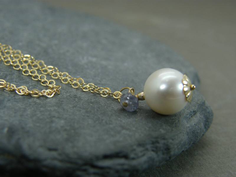 Gold Filled Perlenkette Sapphire Akzent, Hochzeitsschmuck von RawByAnnemarie