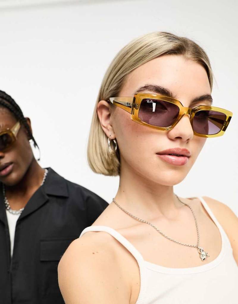 Ray-Ban - Kiliane - Rechteckige Sonnenbrille in transparentem Gelb von Ray-Ban