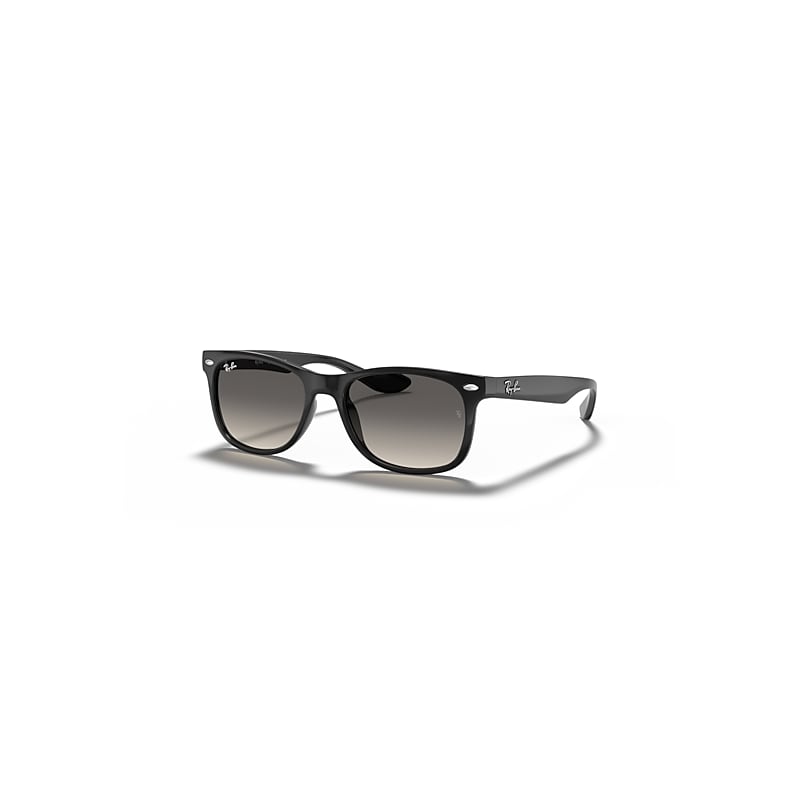 Ray-Ban New Wayfarer Kids Sonnenbrillen Schwarz Fassung Grau Glas 47-15 von Ray-Ban