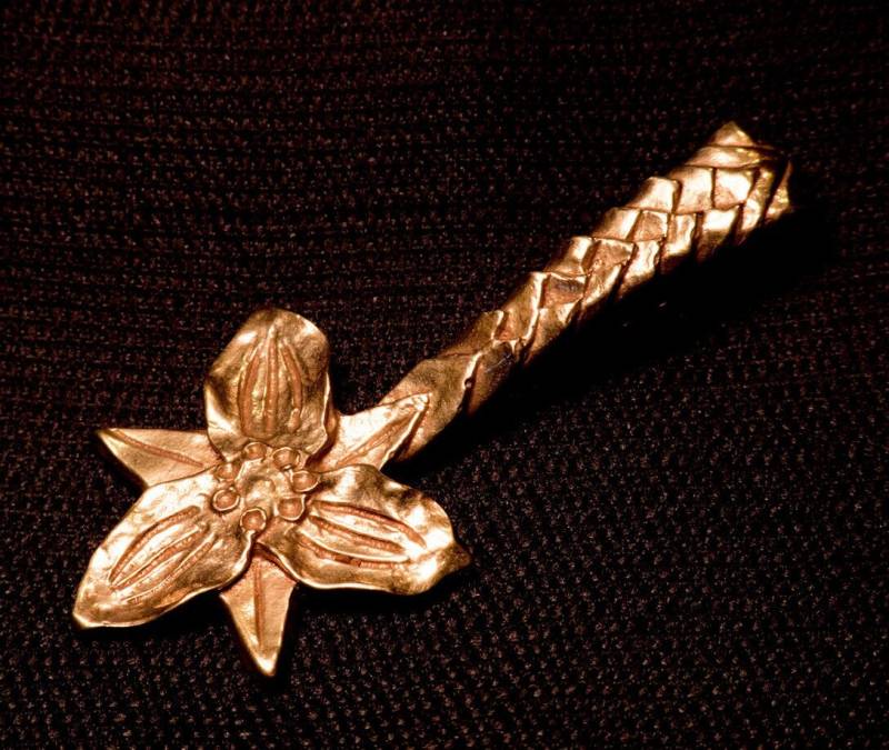 Trillium Flaschenöffner - F-23 von RaymondsQuietPress