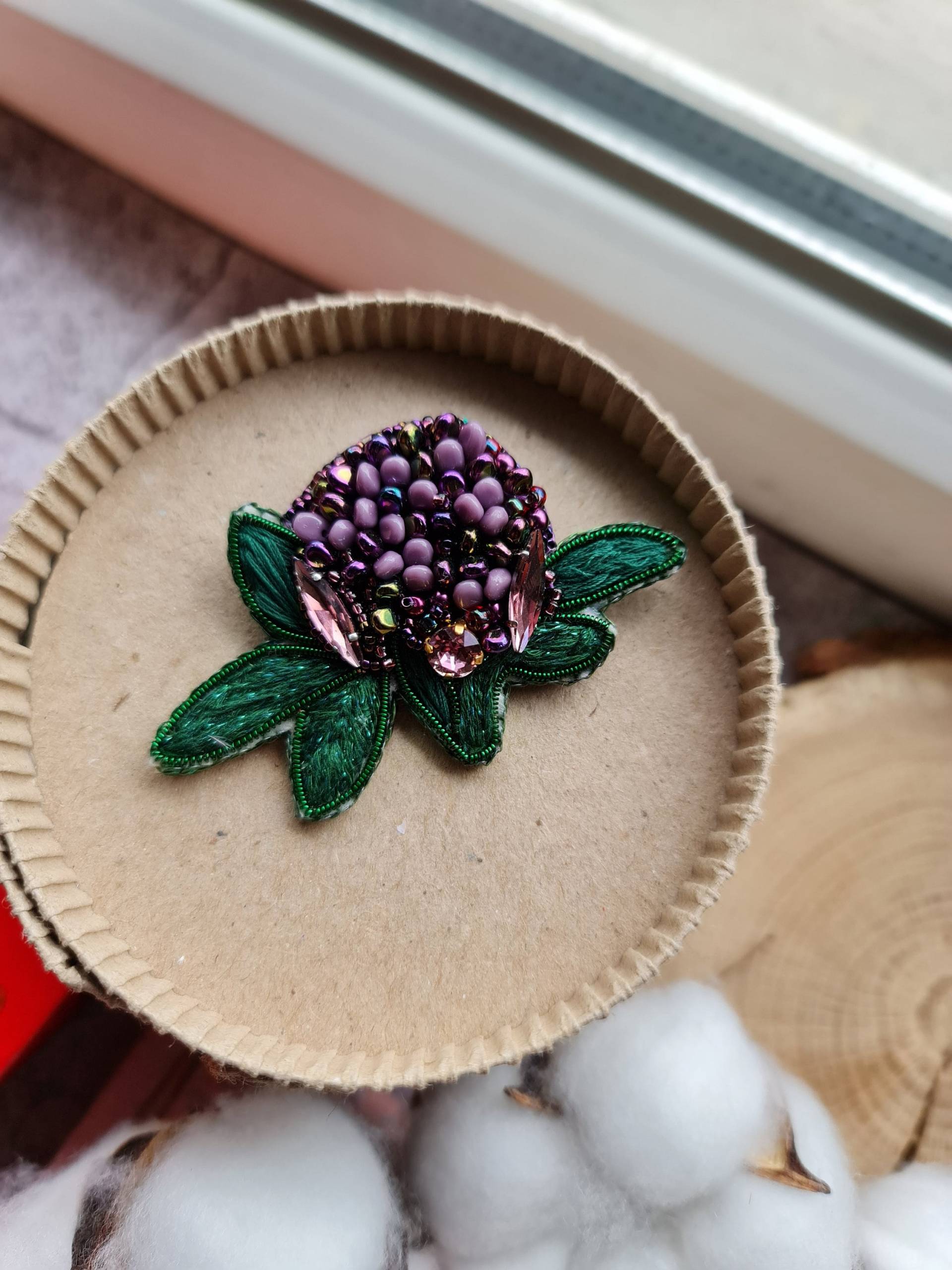 Blumen Brosche Embroidery Anstecknadel Ansteckblume von RdjewelryDesigns