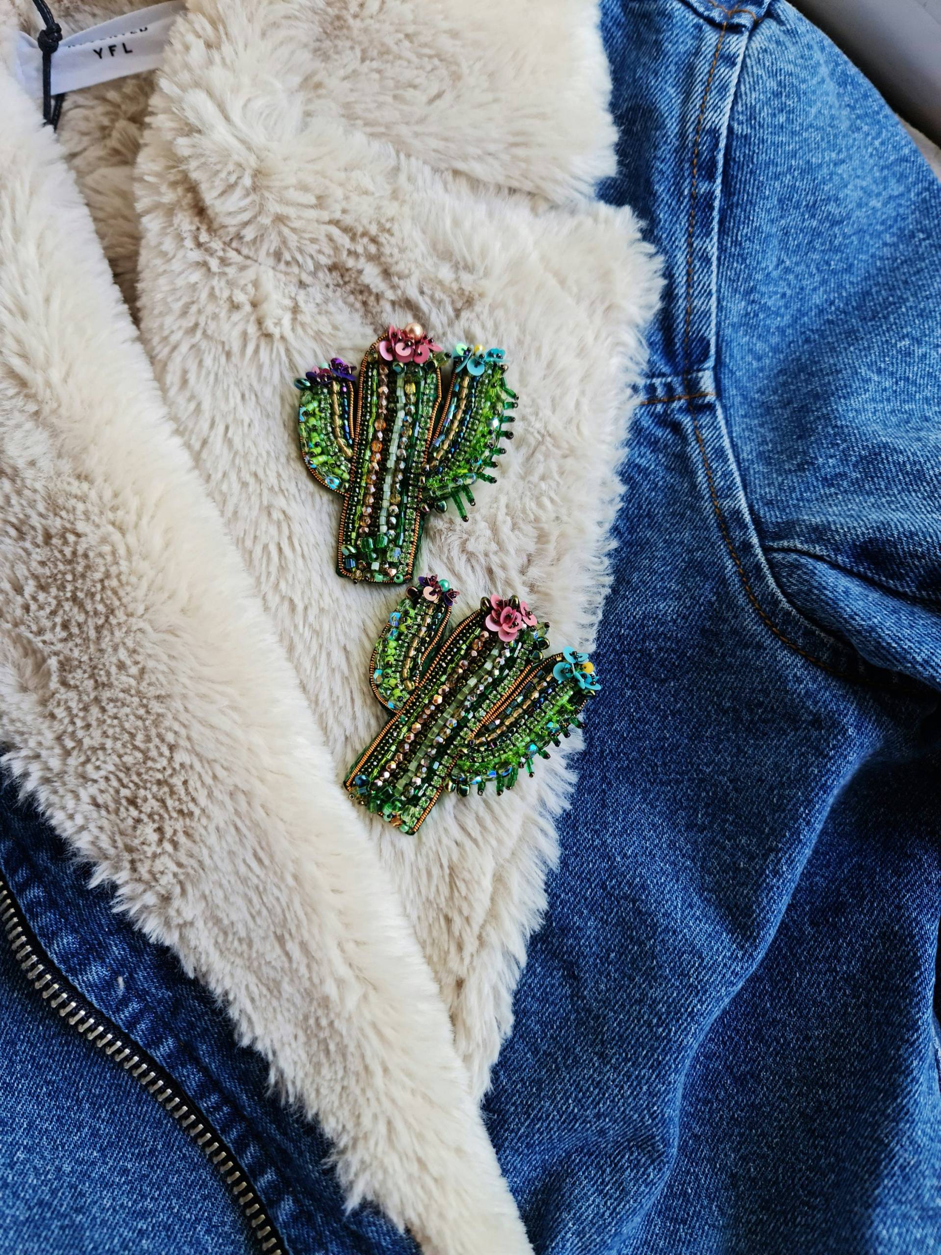 Grüne Pflanzenbrosche, Kaktus, Muttertagsgeschenk von RdjewelryDesigns