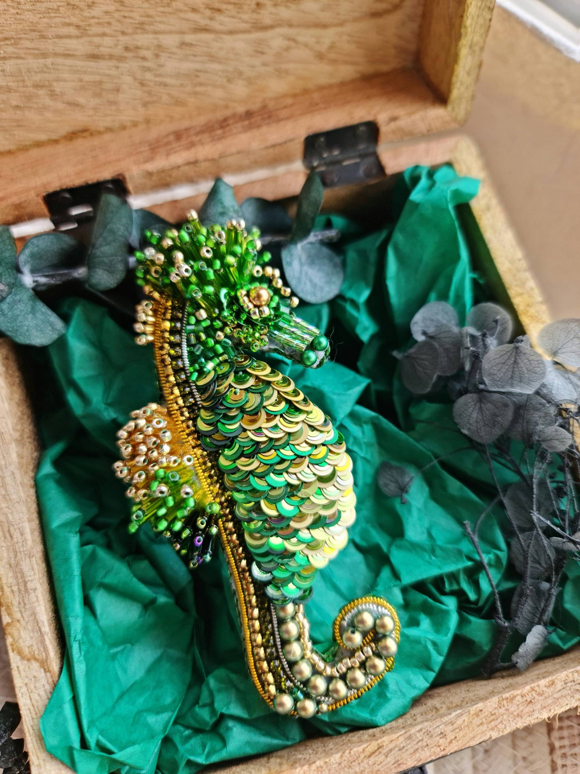 Grüne Seepferdchen Brosche Für Frauen, Sommer Schmuck, Einzigartiges Geschenk von RdjewelryDesigns