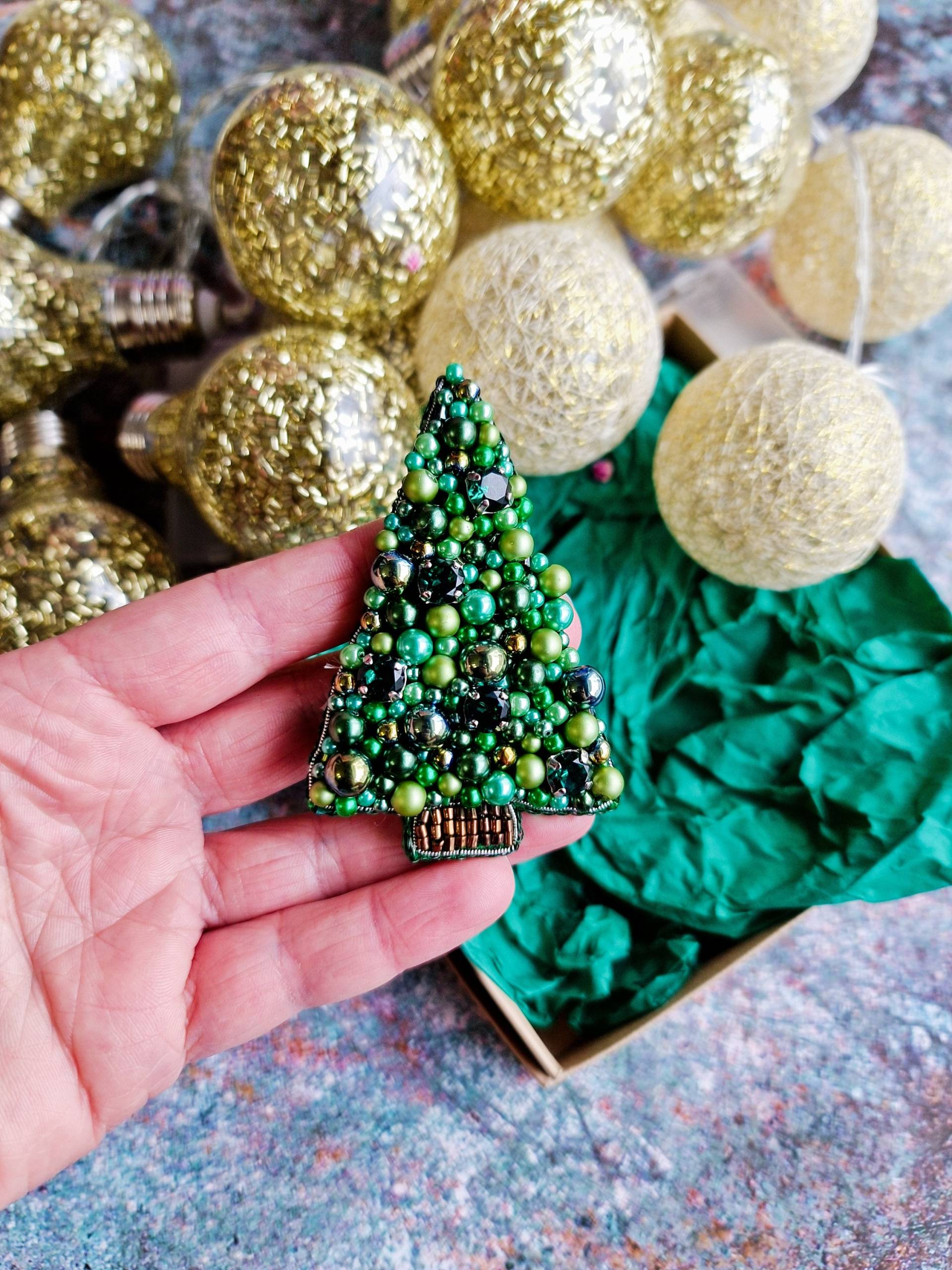 Perlen Weihnachtsbaum Brosche - Handgemachte Schmuck Anstecknadel Perlen Weihnachtsbaum Brosche - Handgemachte Schmuck Anstecknadel von RdjewelryDesigns