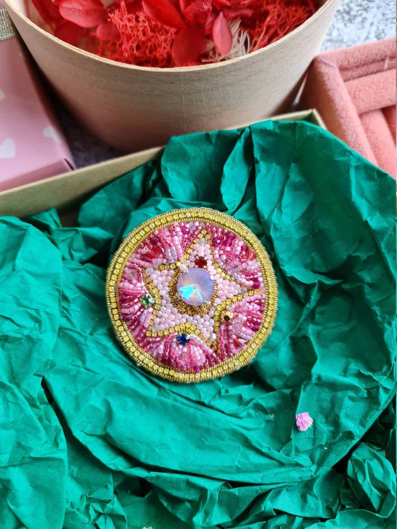 Sailor Moon Perlen Brosche, Cosplay Kristall Stern Brosche von RdjewelryDesigns