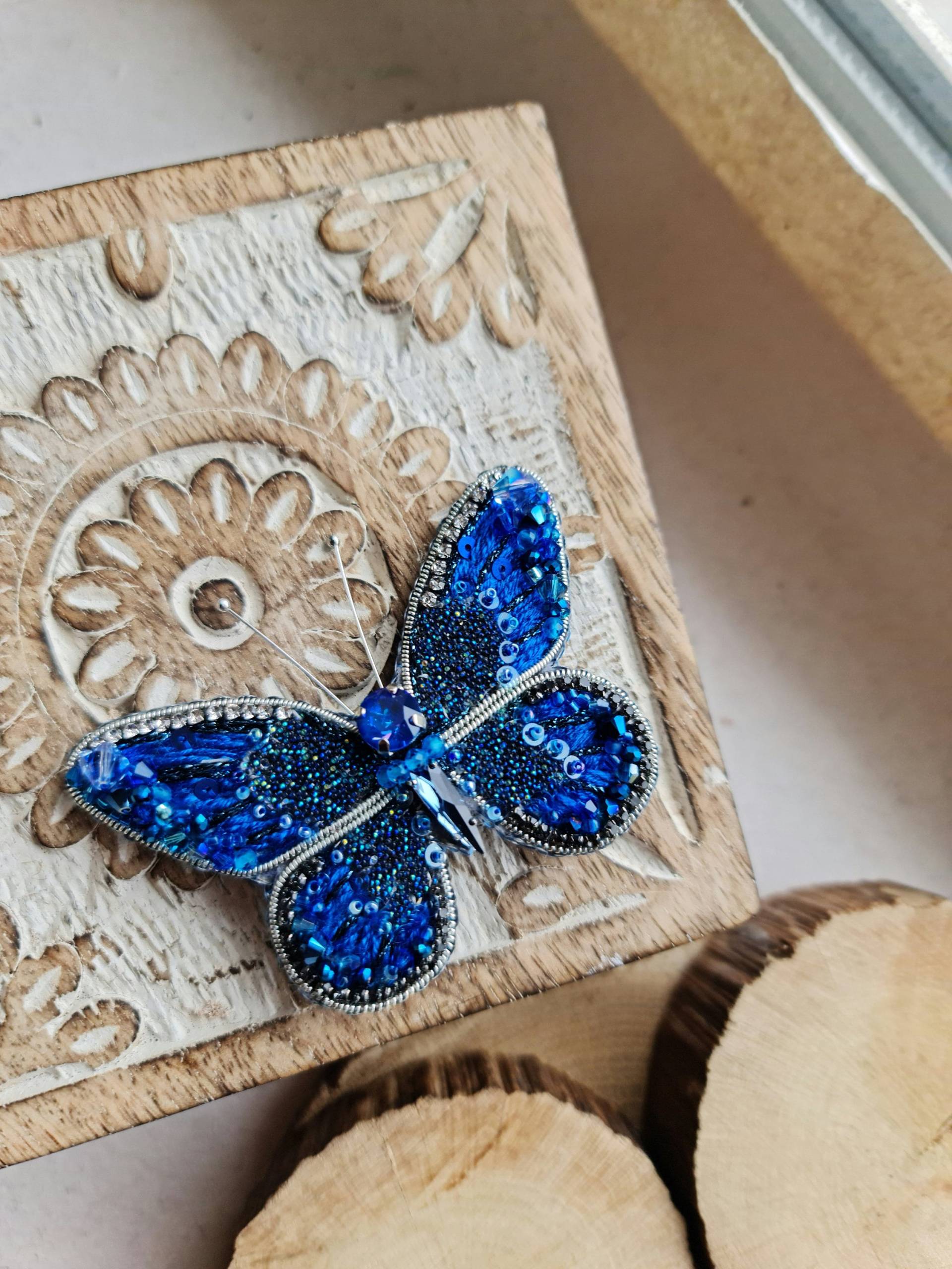 Schmetterling Stickerei Broschen Für Frauen von RdjewelryDesigns