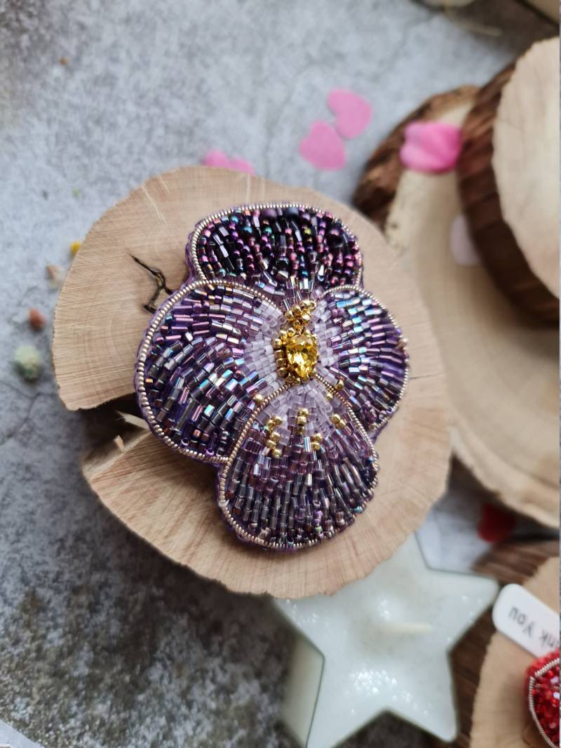 stiefmütterchen Brosche Brosche von RdjewelryDesigns