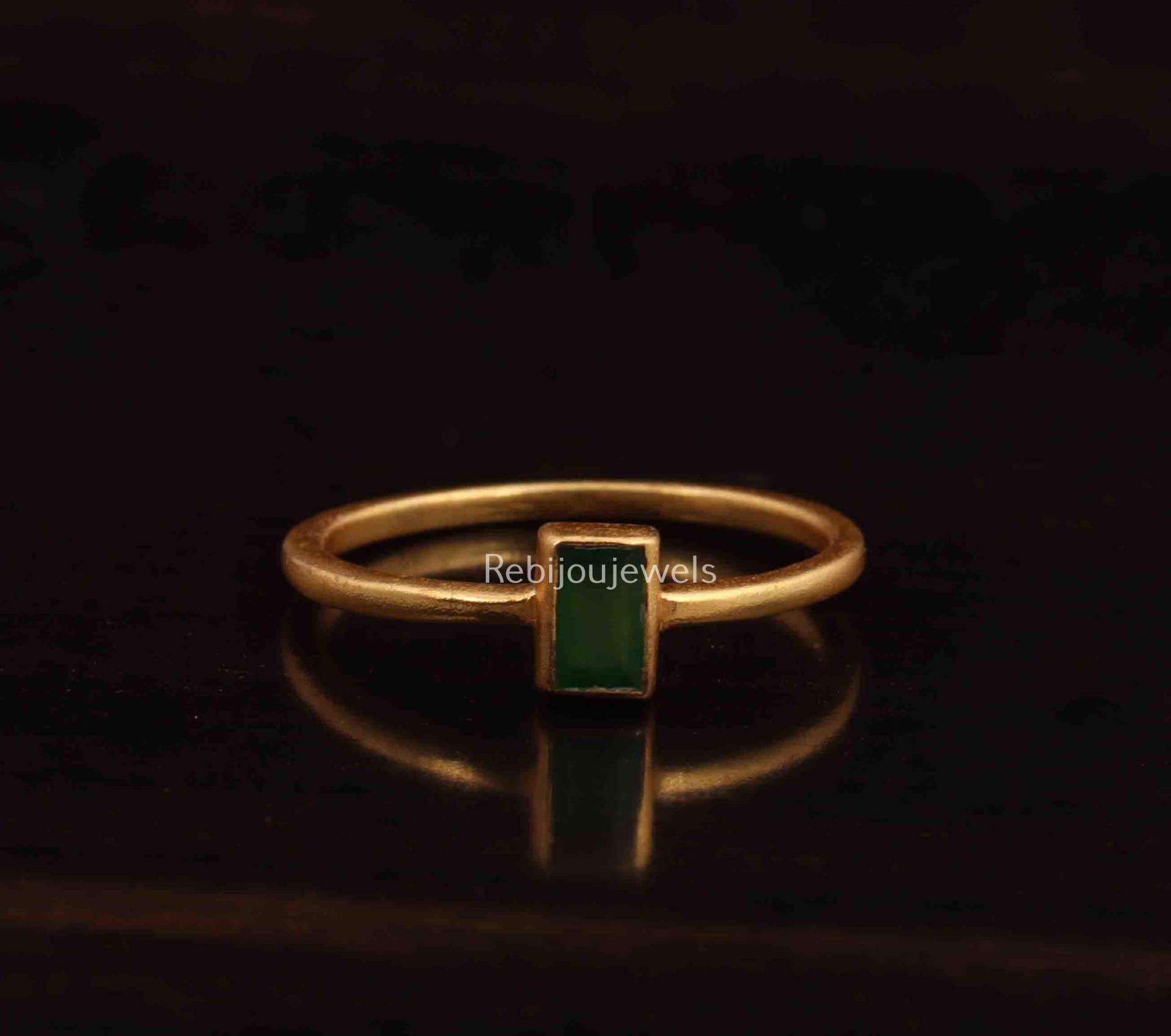 Vintage Smaragd Verlobungsring, 14K Gold Solitär, Vorschlag, Birthstone Schmuck Ehering Für Frau von ReBijouJewels