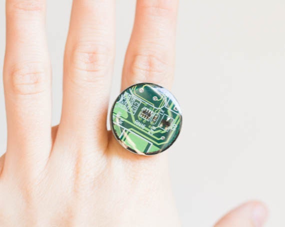 Großer Runder Ring - Platinen Computer Schmuck Geeky Statement von ReComputing