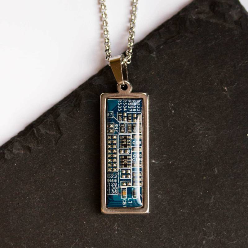 Real Platinen Kette, Kleines Rechteck, Geschenk Für Computer Nerd, Recycelte Hauptplatine - Recomputing von ReComputing
