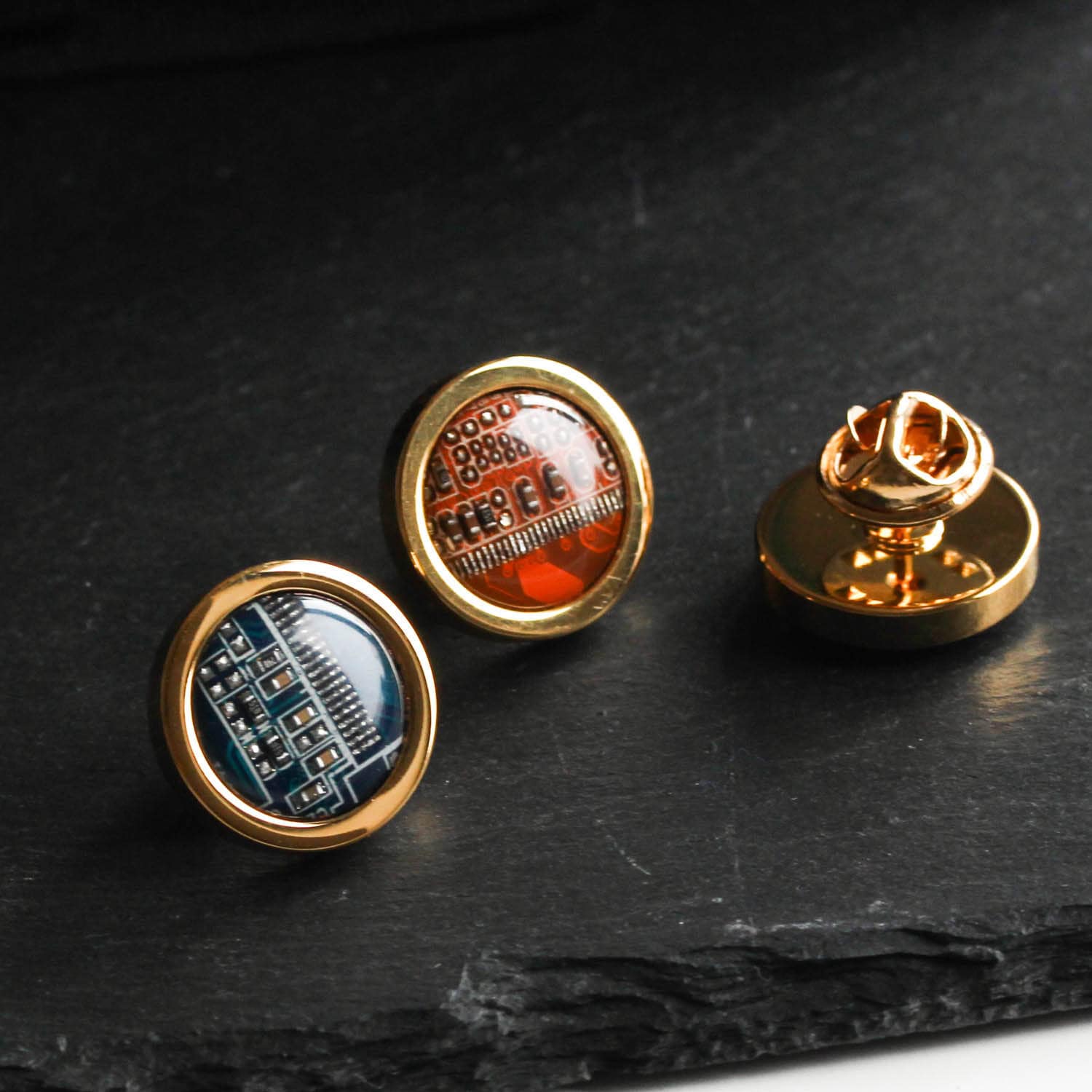 Runder Platinen Pin, Goldener Unikat, Techie Inspiriert, Computer Pin von ReComputing