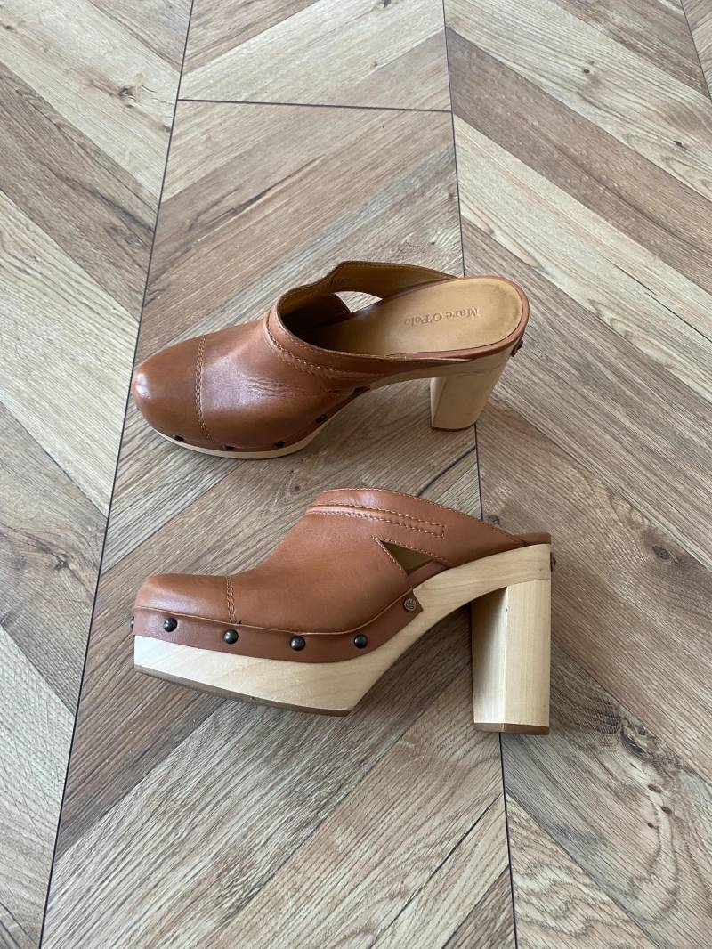 Vintage Braune Leder Clogs Boho Sandalen Mit Absatz - Größe 39 Vintage Braune Leder Clogs Boho Sandalen Mit Absatz - Größe 39 von ReRunCountry