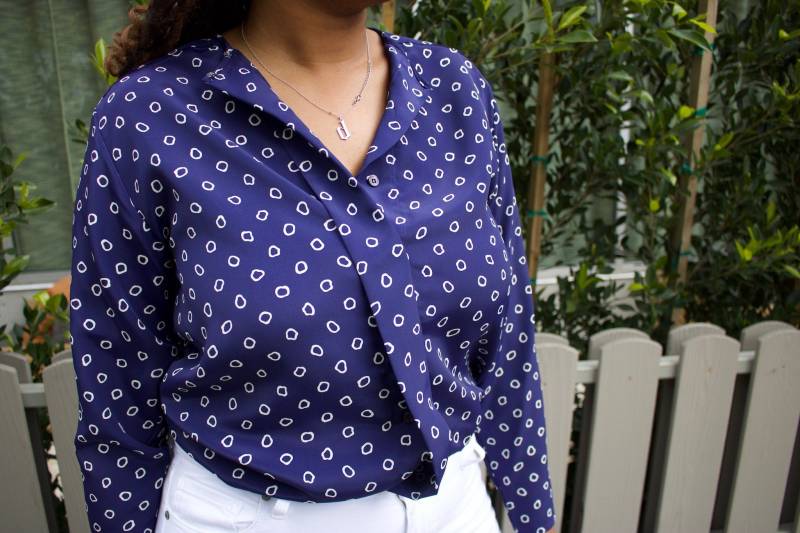 Vintage Oscar De La Renta Marine Dot Bluse Vintage Oscar De La Renta Marine Dot Bluse von ReTheShop