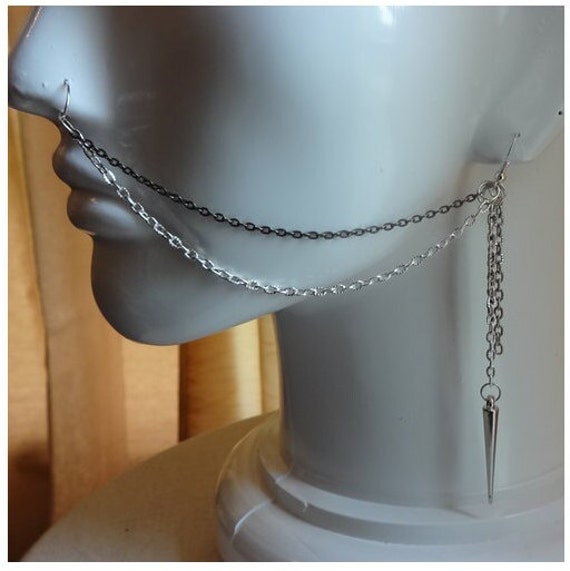 2-Reihige Silber, Gold Oder Schwarz Geschwärzte Nasenkette Mit Spitznieten Von Response Body Chains 2-Reihige Silber, Gold Oder Schwarz Geschwärzte Nasenkette Mit Spitznieten Von Response Body Chains von ReactionBodyChains