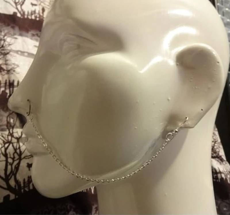Einzelstrang - Dünne Kette Nasenkette Einzelstrang - Dünne Kette Nasenkette von ReactionBodyChains