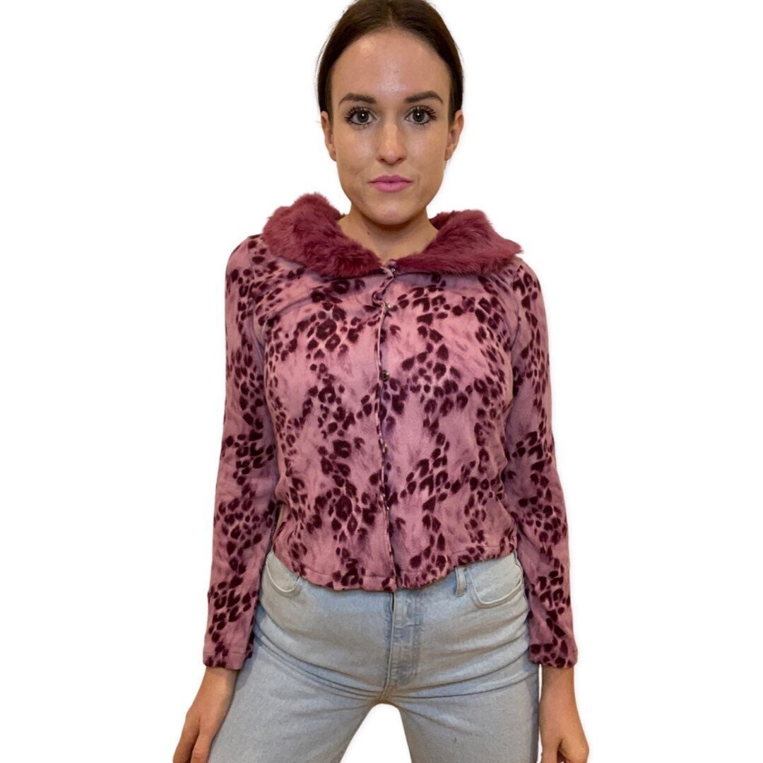 strickjacke, Kunstpelzkragen Druckknöpfe, Langarm Magenta Animal Print Kragenpullover, Damen Oberteile, Größe S von ReadyTeddyVintage