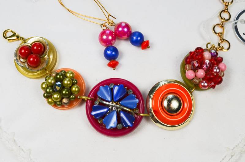 Jahrgang Geborgen Schmuck Assemblage Armband Der Spaß in Die 60Er Jahre-Sonne-Edition - Reaganjuel von ReaganJuel