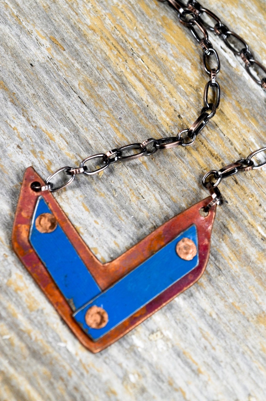 Jahrgang Nummernschild Chevron-Kette in Blau. Kupfer - Penny Straßen Reaganjuel Gebrannt License4 von ReaganJuel