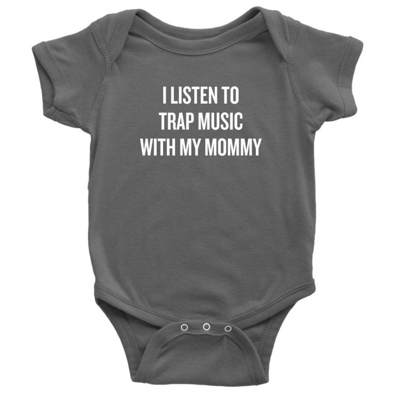 Lustiger Baby Body - Trap Musik Shirt Ich Höre Mit Meiner Mama Geschenk Zur Geburt von RealPeopleGoods