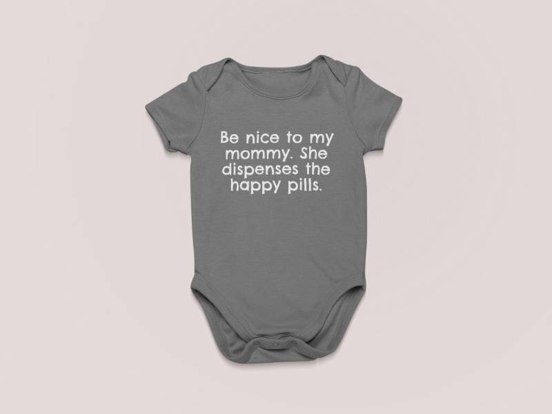 Lustiges Apotheker Baby Shirt - Apotheken Einteiler Apotheke Techniker Viele Größen Und Farben Babyparty Oder Geburtstags Geschenk von RealPeopleGoods