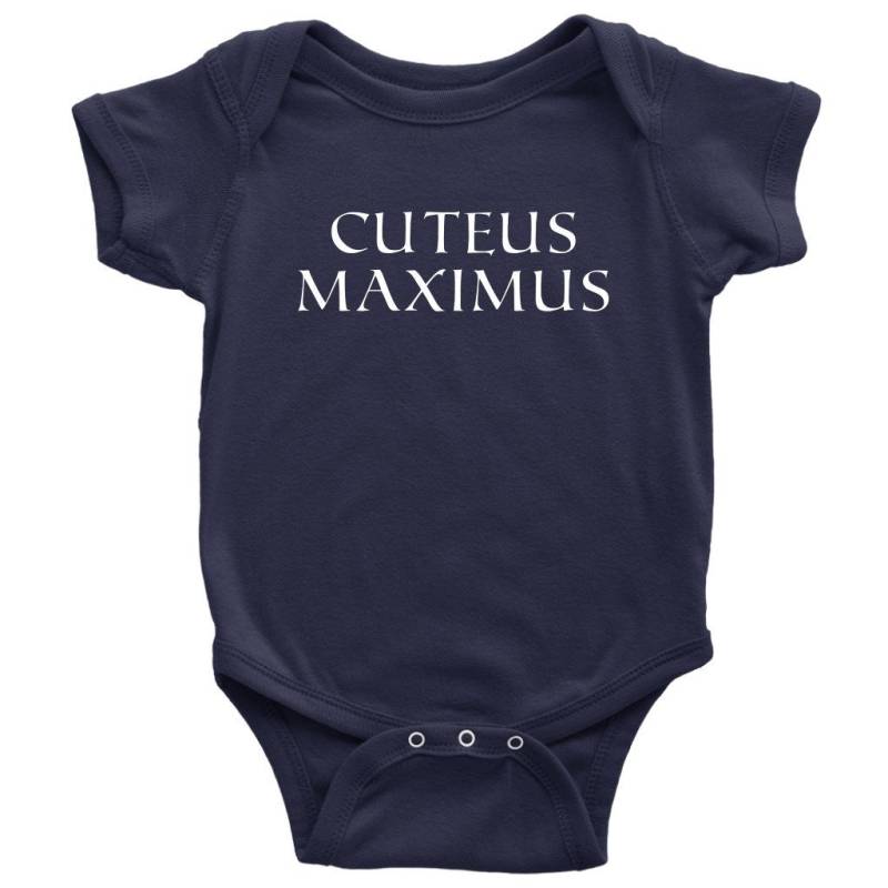 Niedlicher Latein Baby Einteiler - Lehrer Shirt Body Cuteus Maximus Babypartygeschenk Viele Größen Und Farben von RealPeopleGoods